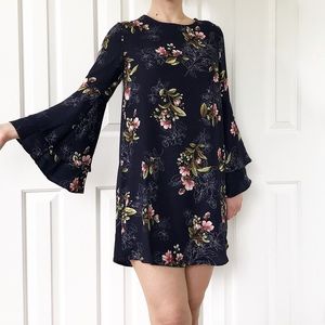 NWT Story On Bell Sleeve Floral Mini Dress